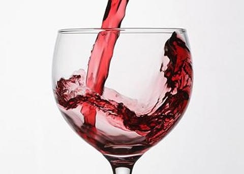 Rượu vang đỏ giúp giảm ung thư tuyến tiền liệt