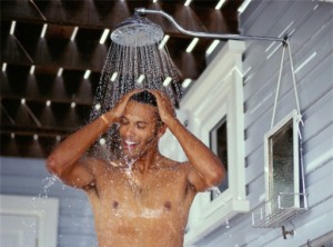 Tắm đúng cách có thể cải thiện tình trạng xuất tinh sớm cho nam giới