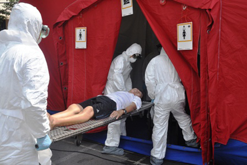 Cách ly bệnh nhân nghi ngờ mắc Ebola nhập cảnh vào Việt Nam
